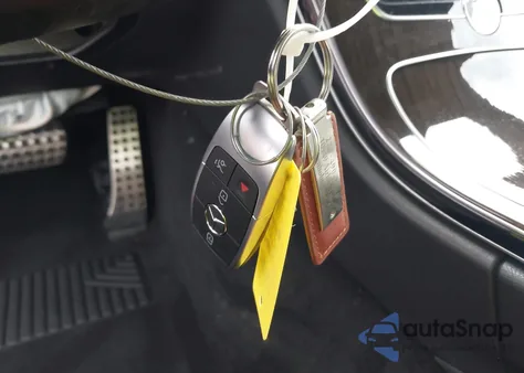 2019 Mercedes-Benz C 300 from USA, damaged, VIN WDDWJ8DBXKF834882